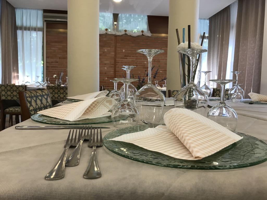 מונטה קטיני טרמה Hotel Butterfly מראה חיצוני תמונה