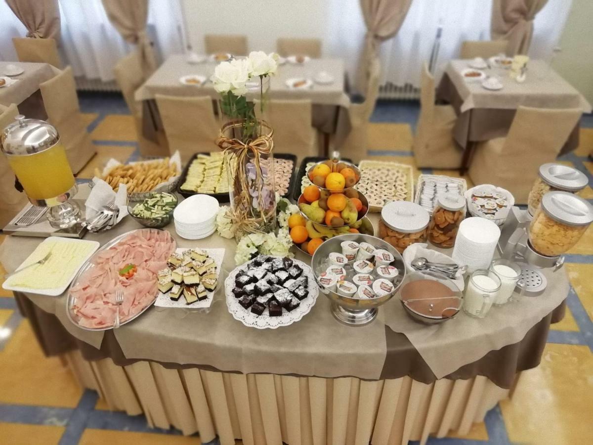 מונטה קטיני טרמה Hotel Butterfly מראה חיצוני תמונה